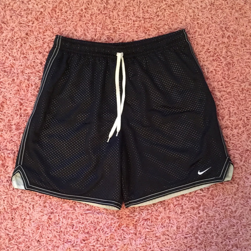 Women’s navy Nike drawstring mesh shorts, size small